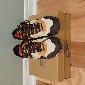 Nike AirMax 1 x Cactus Jack, size 6, baroque brown.